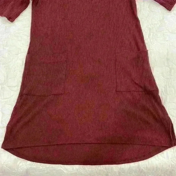 Dee Elle Long Top - Picture 3 of 5